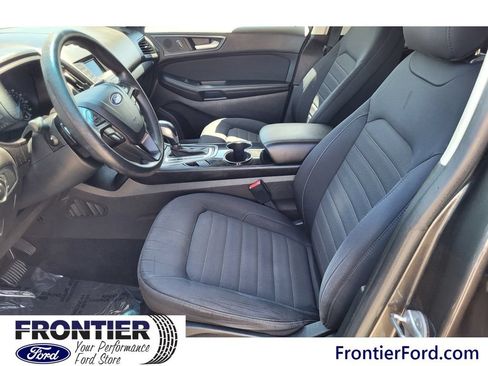 Used 2017 Ford Edge SE AWD/4WD image 24