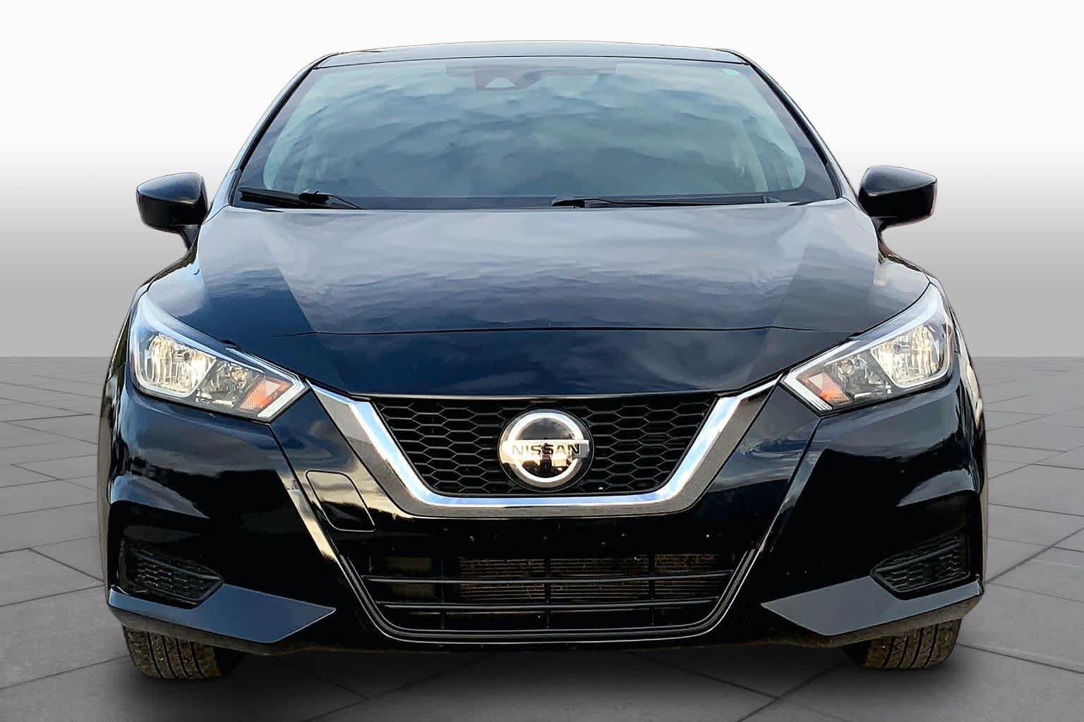 Used 2020 Nissan Versa S FWD image 4