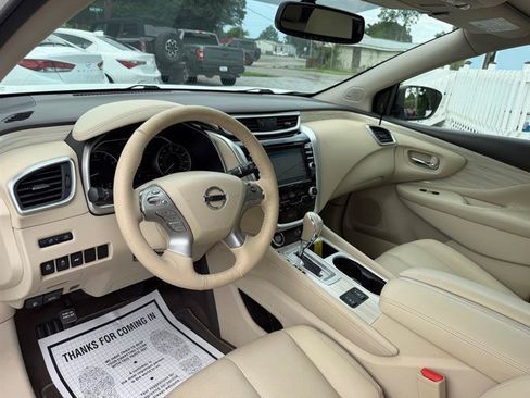 Used 2018 Nissan Murano SL w/ Moonroof Package FWD image 12