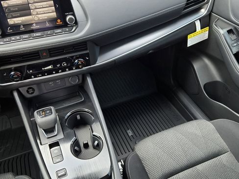 New 2026 Nissan Rogue SV w/ Cold Weather Package FWD image 12