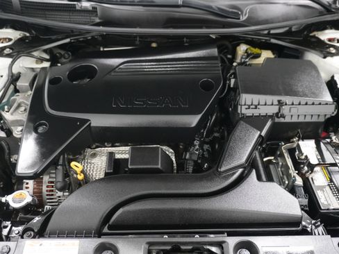 Used 2017 Nissan Altima 2.5 SL w/ Technology Package image 32