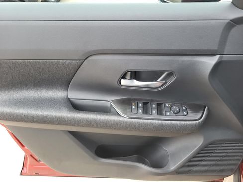 New 2026 Nissan Kicks SV w/ Cold Weather Package FWD image 15