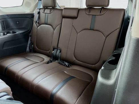Used 2023 Honda Pilot Elite image 33