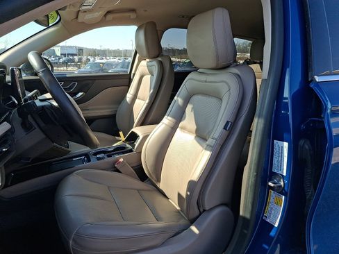 Used 2020 Lincoln Corsair Standard w/ Equipment Group 101A image 13