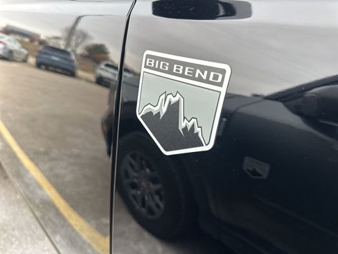 Used 2025 Ford Bronco Big Bend image 6