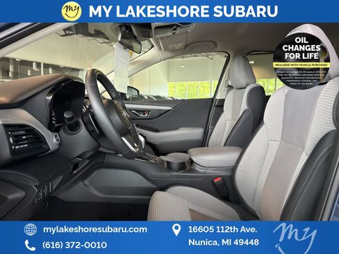 Certified 2025 Subaru Outback Premium AWD/4WD image 13