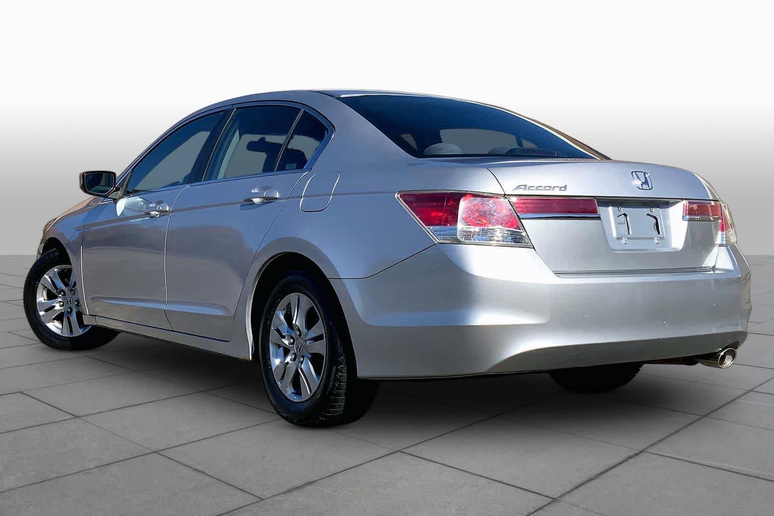 Used 2011 Honda Accord LX-P image 11