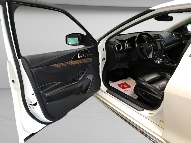 Used 2018 Nissan Maxima Platinum FWD image 12