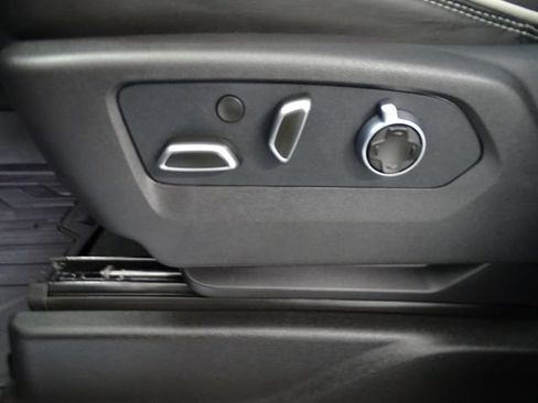 Certified 2026 GMC Yukon Denali Ultimate w/ LPO, Floor Liner Package AWD/4WD image 3