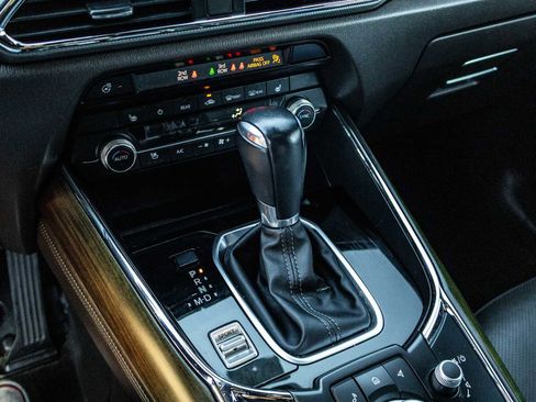 Used 2021 MAZDA CX-9 Signature image 40