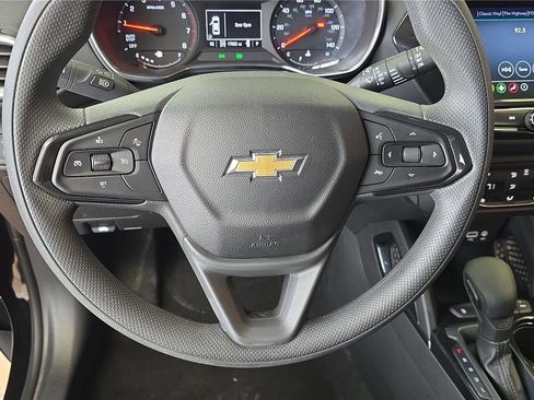 Used 2023 Chevrolet TrailBlazer LT w/ Convenience Package image 23