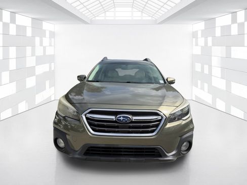 Used 2018 Subaru Outback 2.5i Limited AWD/4WD image 2