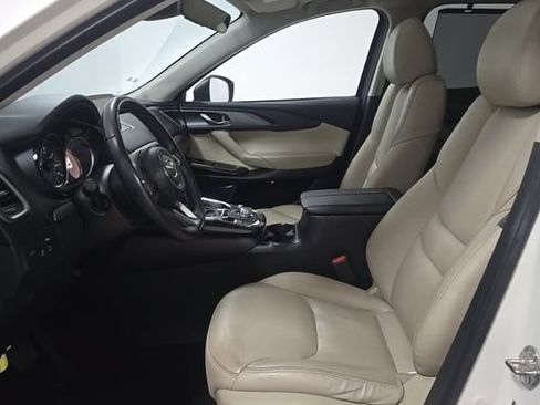 Used 2019 MAZDA CX-9 Touring w/ Touring Premium Package FWD image 5