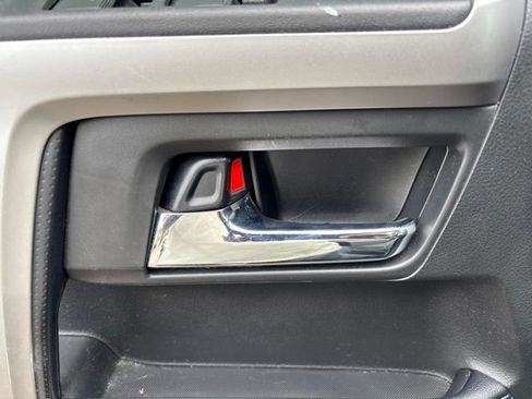 Used 2018 Toyota 4Runner SR5 Premium AWD/4WD image 13