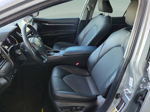 Certified 2023 Toyota Camry SE image 9