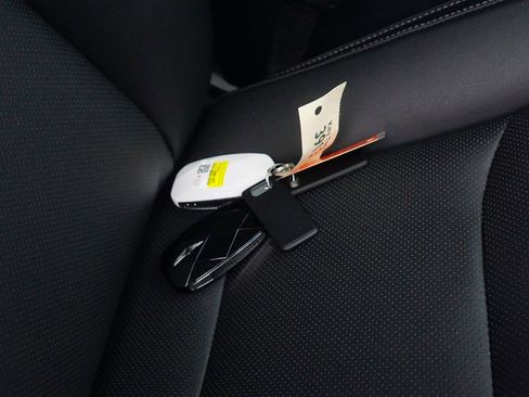 New 2026 Genesis GV70 2.5T image 23