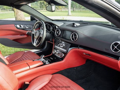 Used 2016 Mercedes-Benz SL 550 image 35