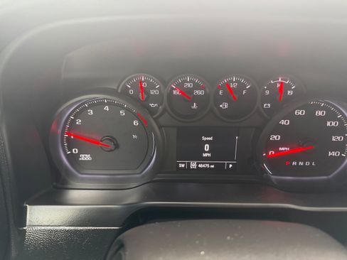 Used 2021 Chevrolet Silverado 2500 Custom w/ Custom Value Package image 15