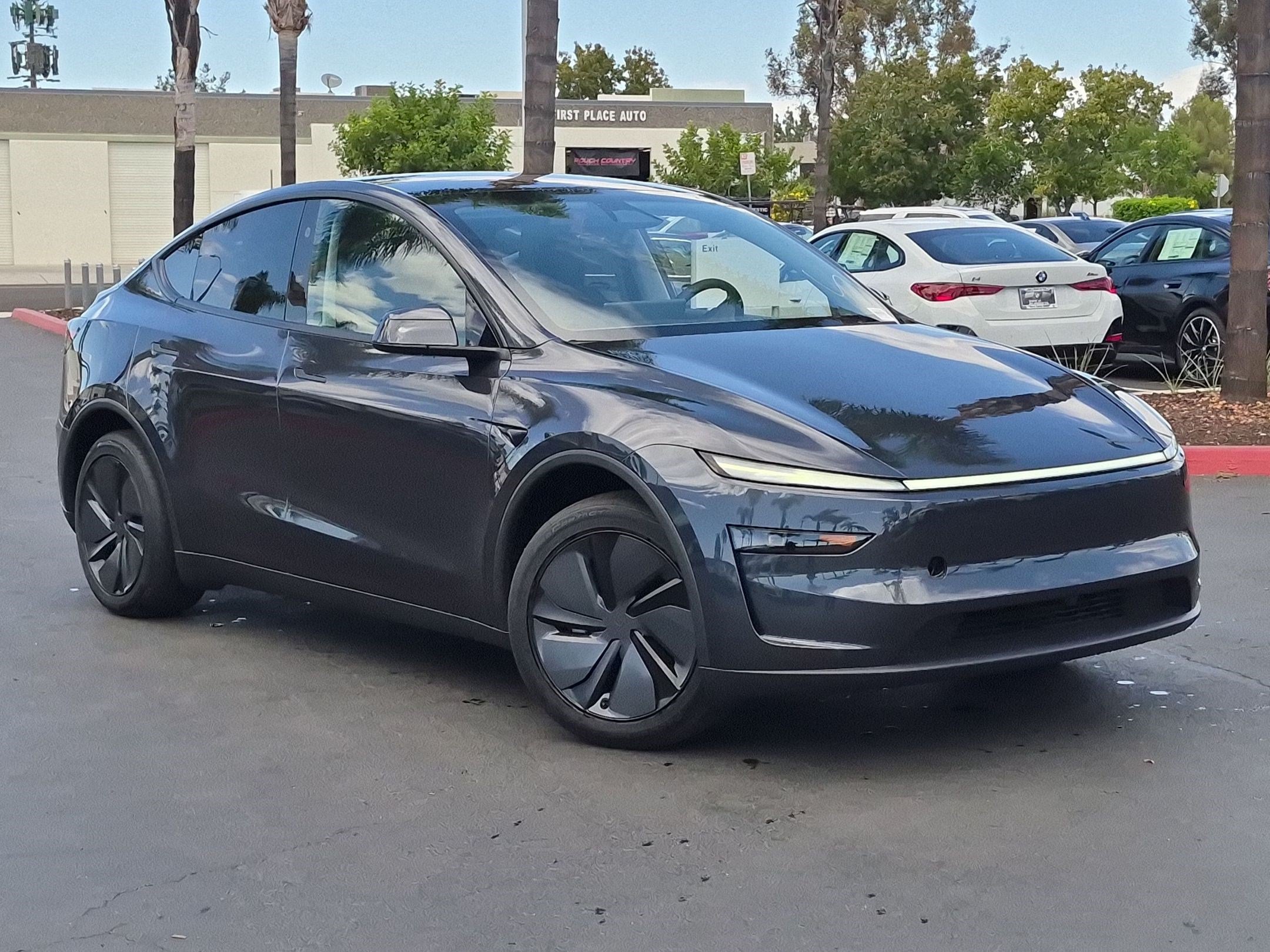 Used 2026 Tesla Model Y Long Range RWD image 2