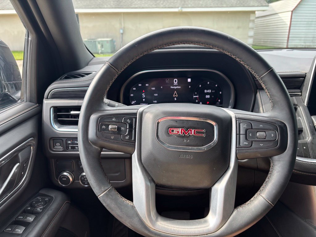 Used 2023 GMC Yukon XL SLT w/ SLT Luxury Package RWD image 32