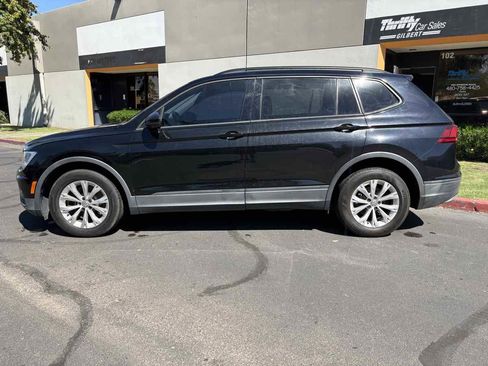Used 2018 Volkswagen Tiguan S image 3