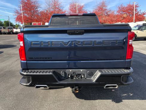 Used 2021 Chevrolet Silverado 1500 LT Trail Boss w/ Convenience Package II image 4