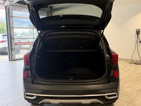 Used 2023 Kia Seltos SX w/ SX Sunroof Package AWD/4WD image 6
