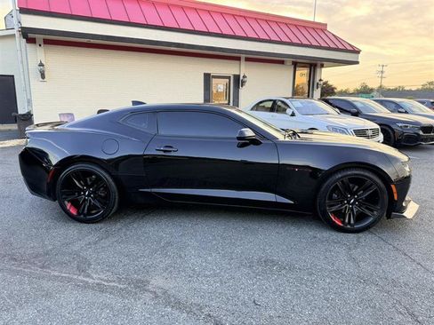 Used 2018 Chevrolet Camaro LT w/ Redline Edition RWD image 4