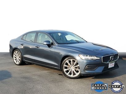 Used 2020 Volvo S60 T5 Momentum
