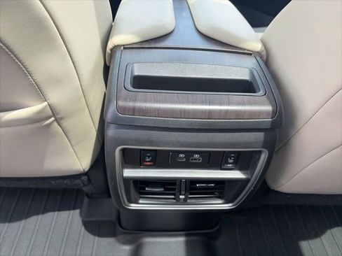 Used 2022 Nissan Murano Platinum w/ Cargo Package AWD/4WD image 13
