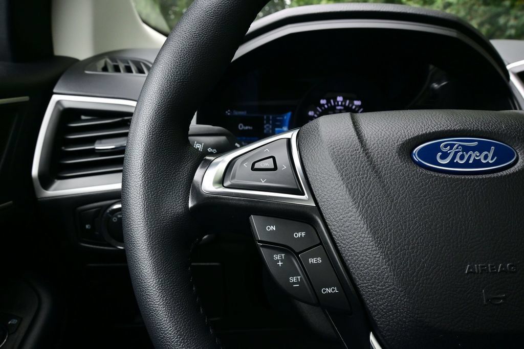 Used 2024 Ford Edge SEL w/ Convenience Package AWD/4WD image 40