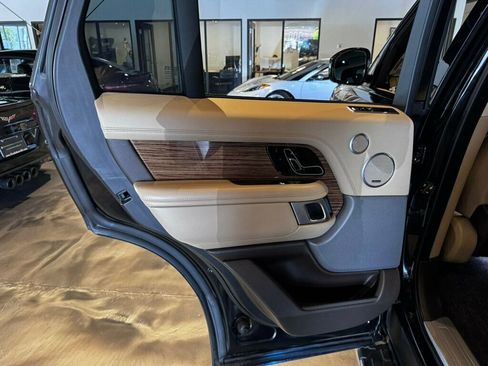 Used 2019 Land Rover Range Rover Supercharged AWD/4WD image 17