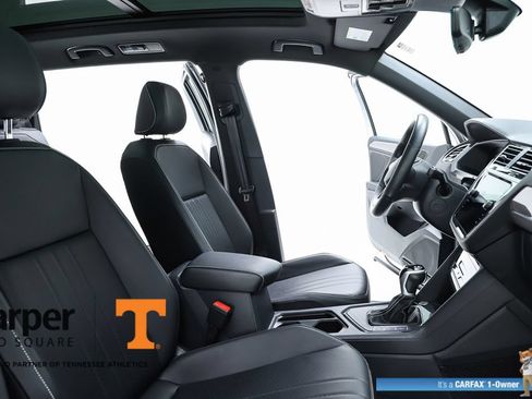Used 2024 Volkswagen Tiguan SE R-Line FWD image 35