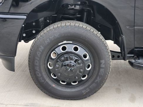 New 2026 RAM 3500 Lone Star AWD/4WD image 10