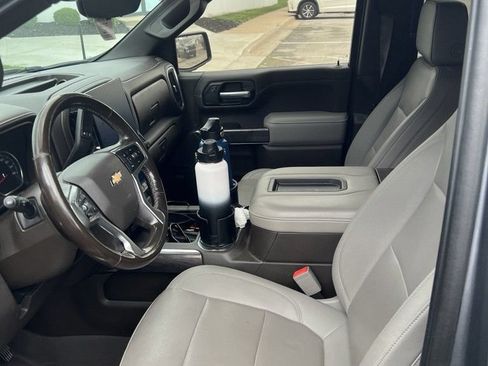 Used 2021 Chevrolet Silverado 1500 LTZ w/ Technology Package AWD/4WD image 4