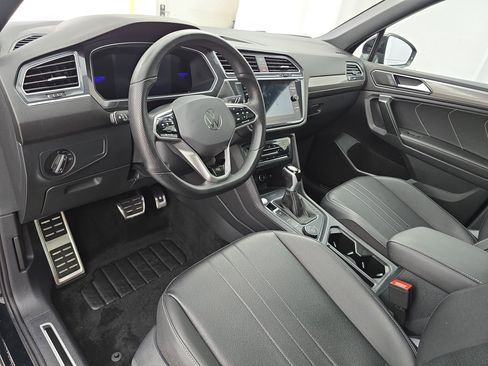 Certified 2024 Volkswagen Tiguan SE R-Line image 16
