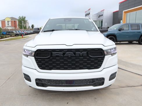 New 2026 RAM 1500 Express AWD/4WD image 9