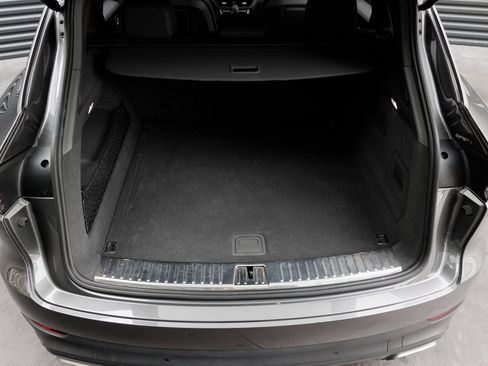 Certified 2023 Porsche Cayenne image 27