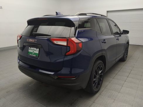 Used 2023 GMC Terrain SLE w/ Driver Convenience Package FWD image 9