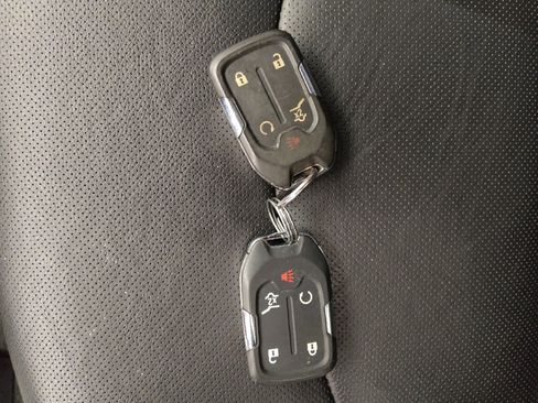 Used 2023 GMC Terrain SLT w/ Elevation Edition image 32