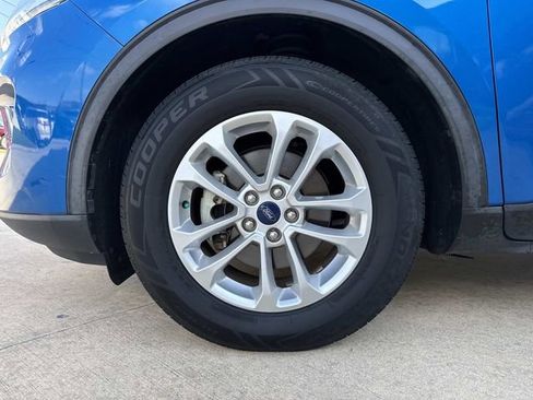 Used 2020 Ford Escape SE image 5