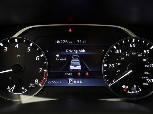Used 2024 Nissan Frontier S w/ S Utility Package RWD image 17