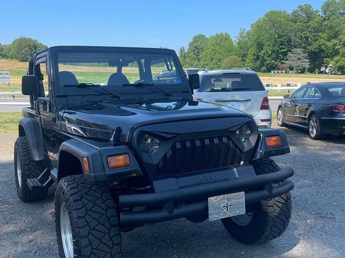 Used 1998 Jeep Wrangler SE AWD/4WD image 2
