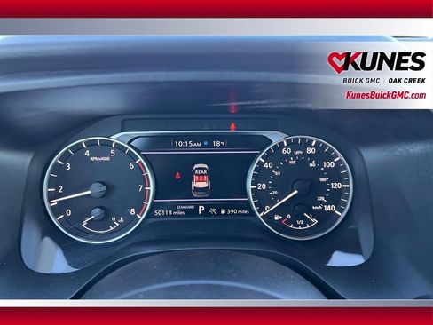 Used 2024 Nissan Rogue S image 18