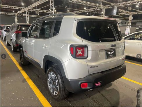 Used 2017 Jeep Renegade Trailhawk AWD/4WD image 11