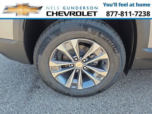 New 2026 Chevrolet Equinox LT w/ Convenience Package II image 9