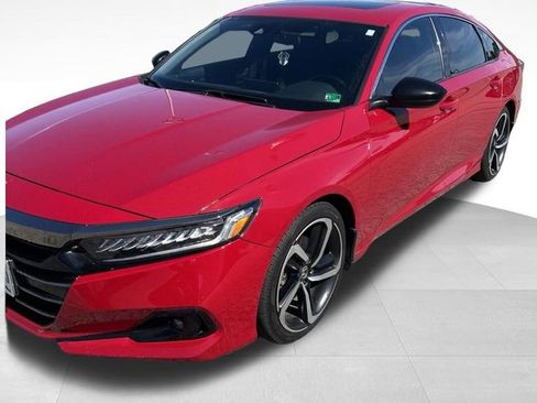Used 2021 Honda Accord Sport image 3