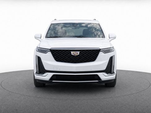 Used 2022 Cadillac XT6 Premium Luxury w/ Technology Package FWD image 5