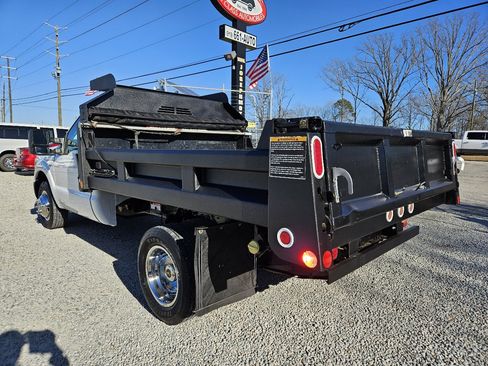 Used 2015 Ford F350 XL image 4