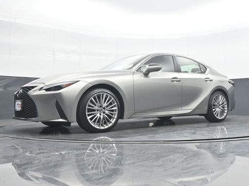 Used 2023 Lexus IS 300 AWD w/ Premium Package image 26
